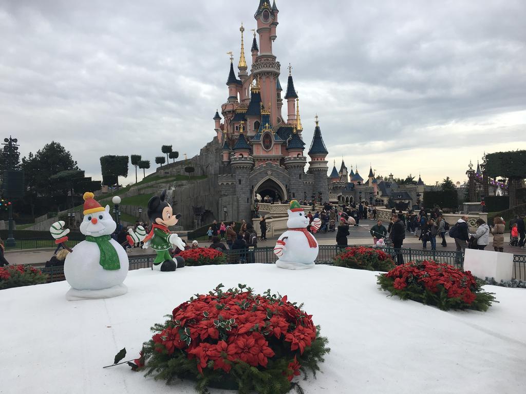 F&B'S Home Disneyland Paris Serris Extérieur photo